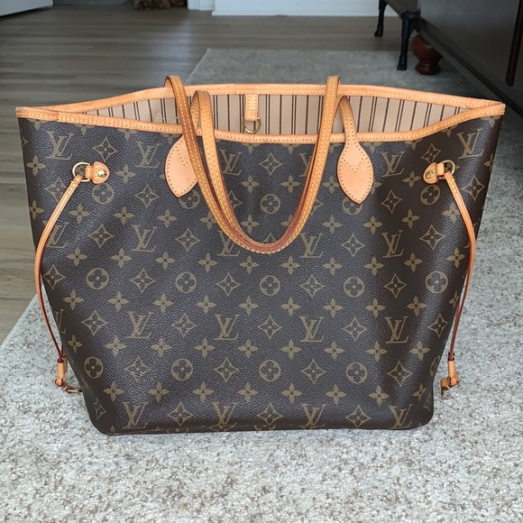 Louis Vuitton Handbags - Louis Vuitton Neverfull MM